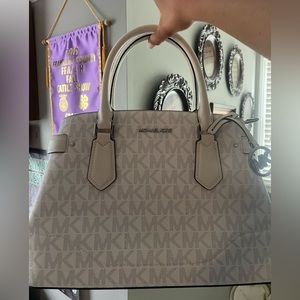 Michael Kors LG Satchel